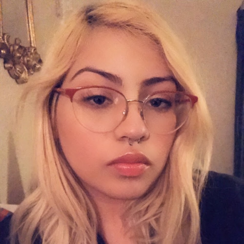 Meet your Posher, Xitlali